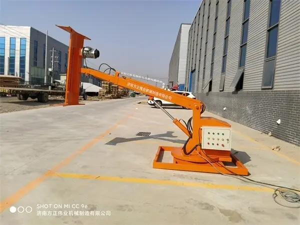高速(sù)公路綠籬(lí)修剪機