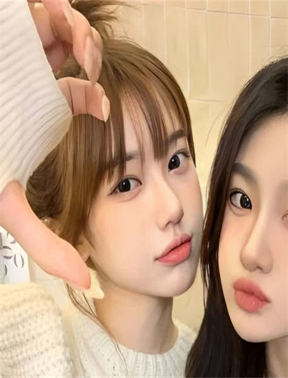 邪典电影深度解析：《一场唯美相亲会》的人物塑造与情感表达 ——深入探索邪典电影的艺术世界