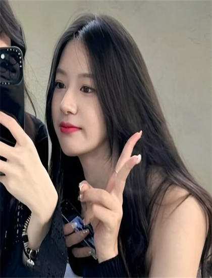 科幻片艺术分析：《女孩们的周末》的市场表现与观众反响 ——科幻片的专业鉴赏